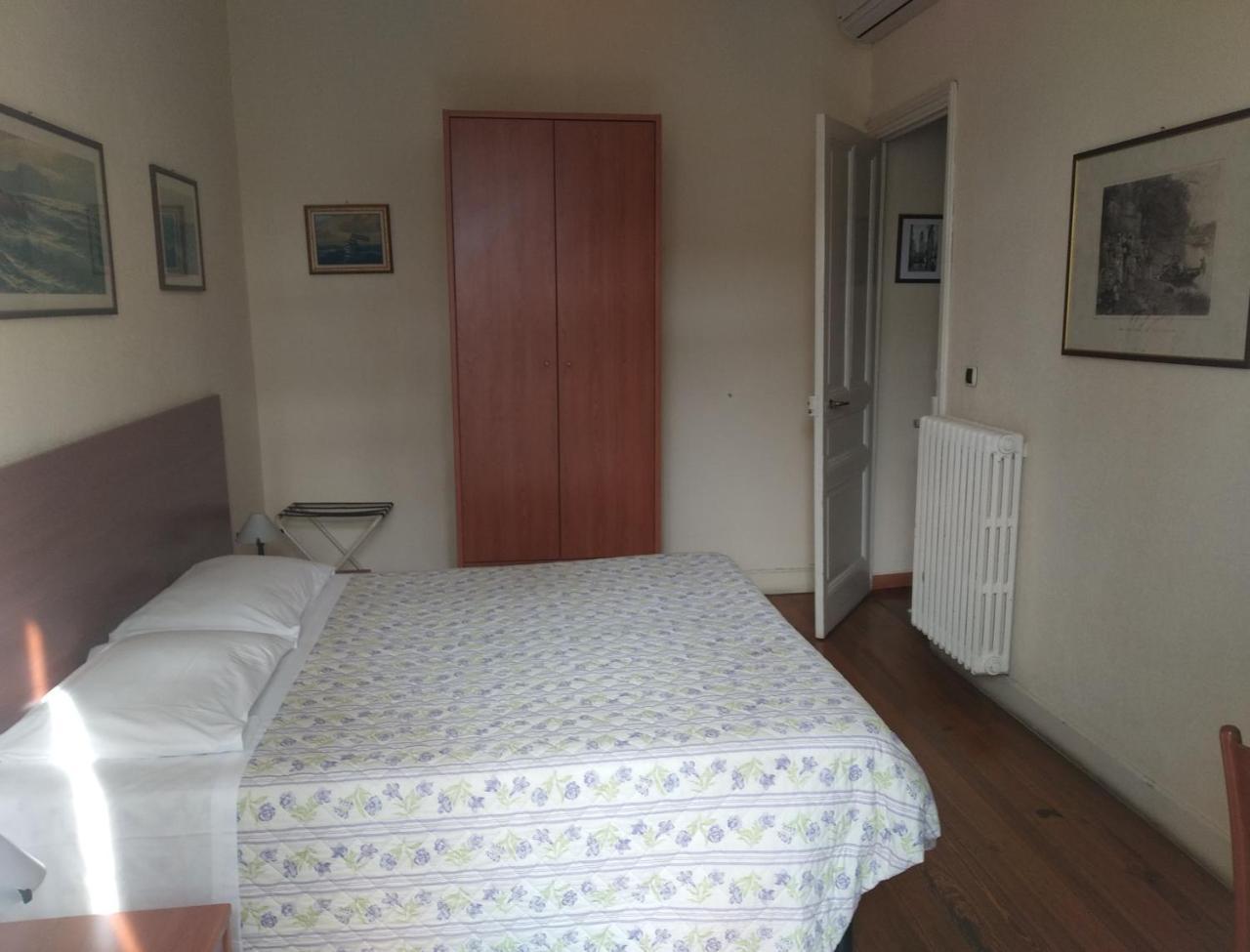 Hotel Lucciola Bordighera Luaran gambar