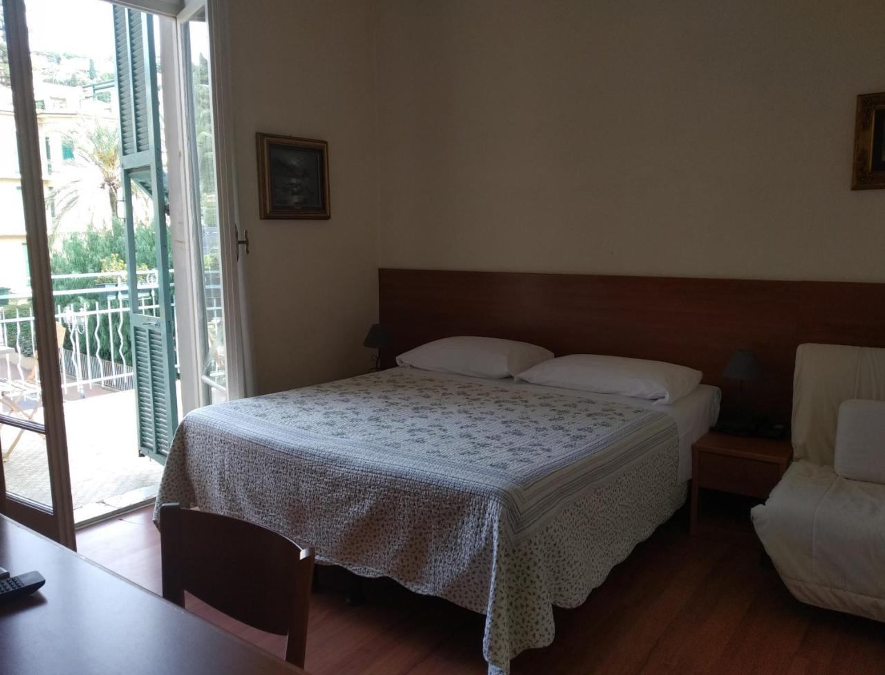 Hotel Lucciola Bordighera Luaran gambar
