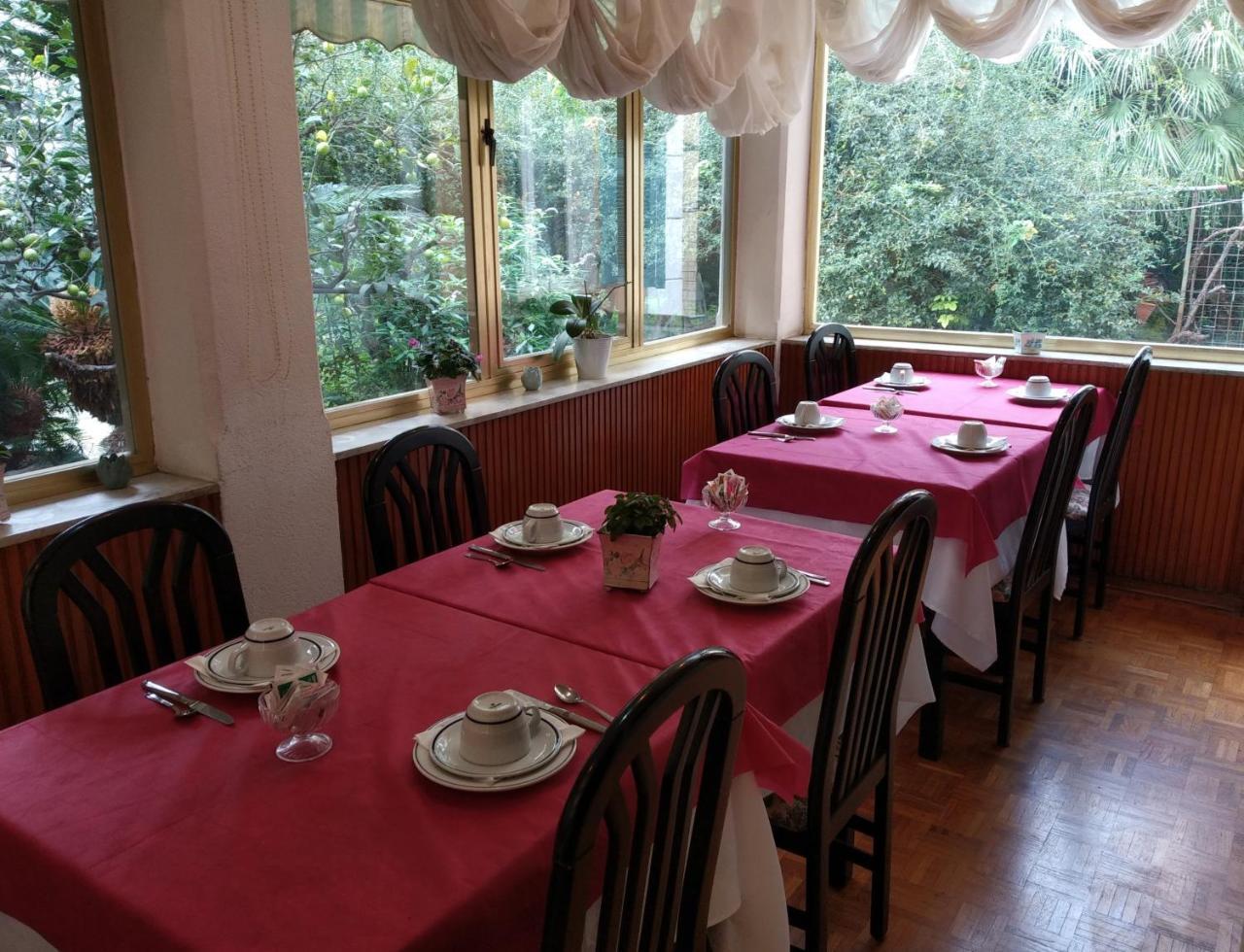 Hotel Lucciola Bordighera Luaran gambar