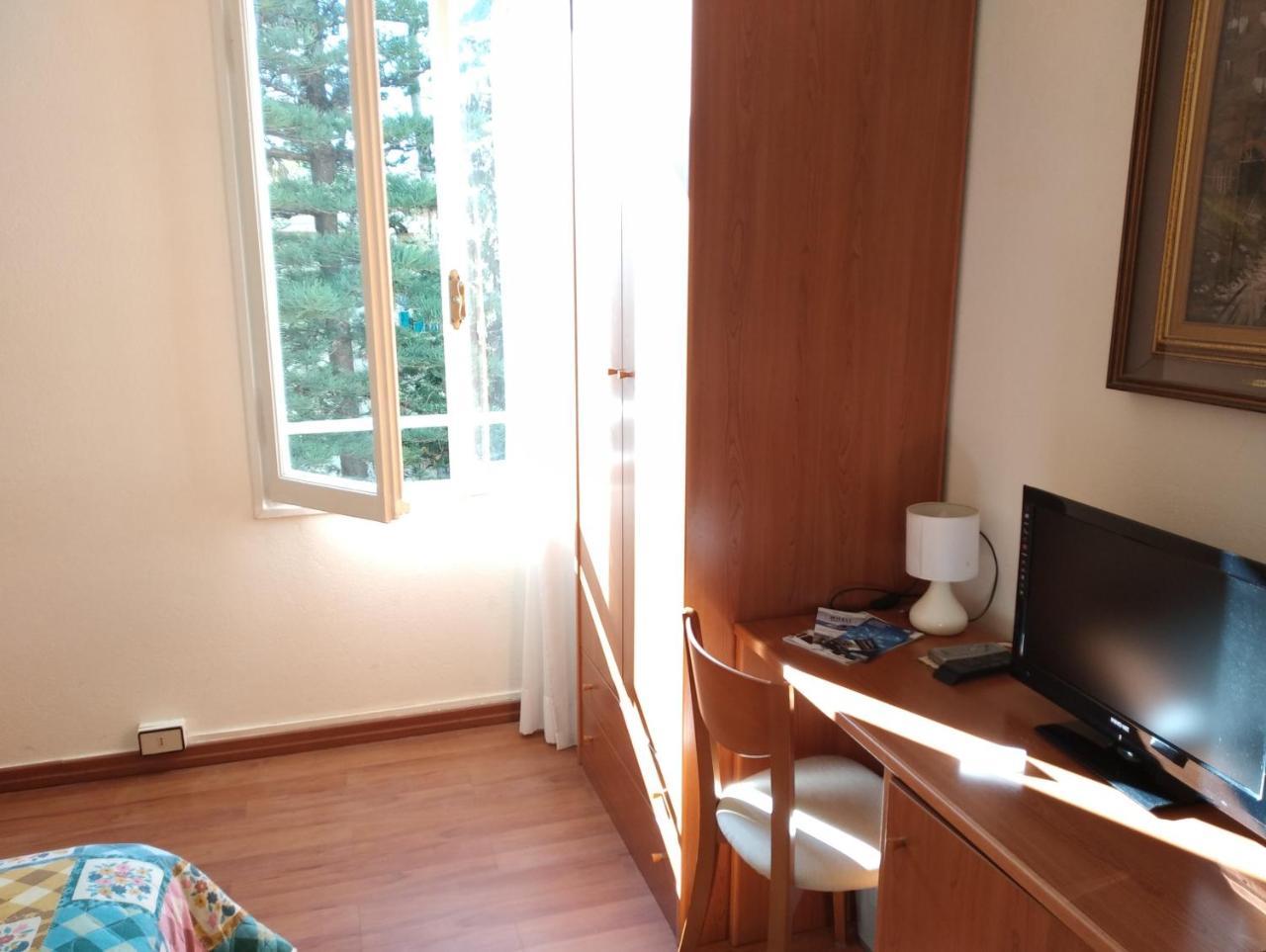 Hotel Lucciola Bordighera Luaran gambar