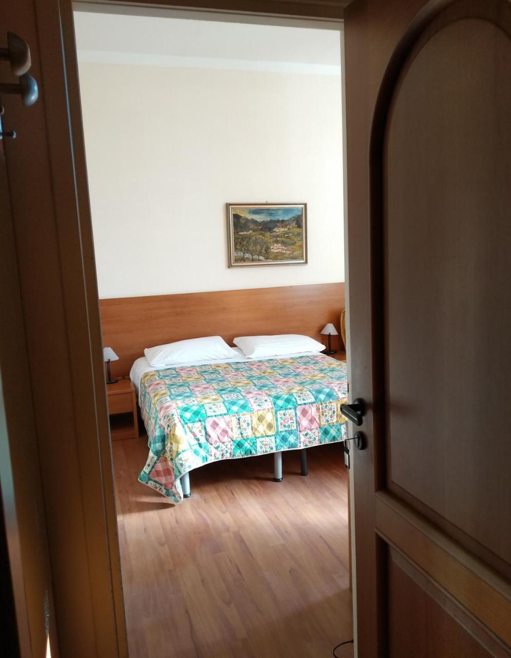 Hotel Lucciola Bordighera Luaran gambar
