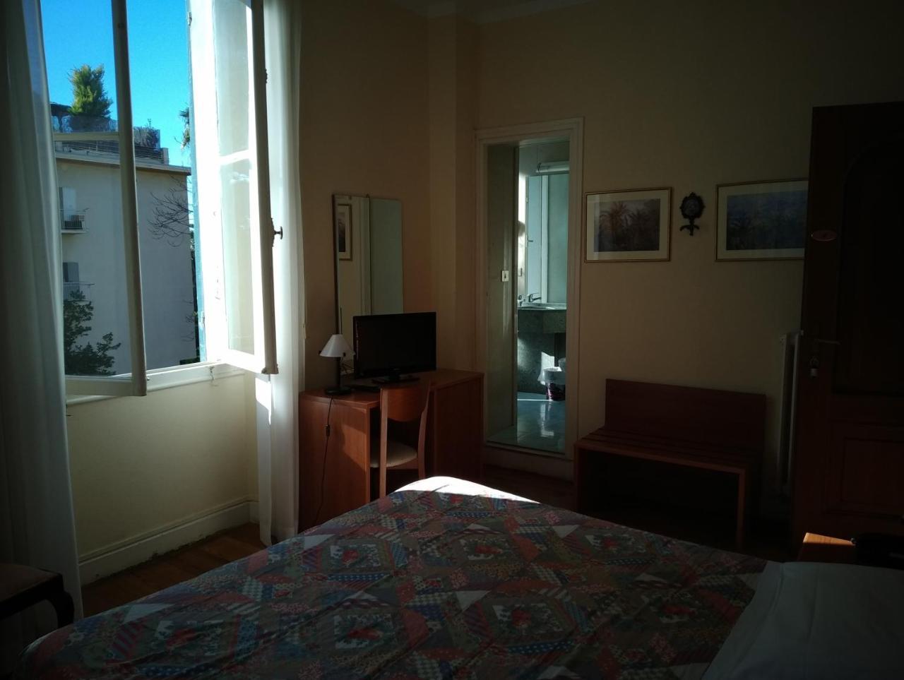 Hotel Lucciola Bordighera Luaran gambar