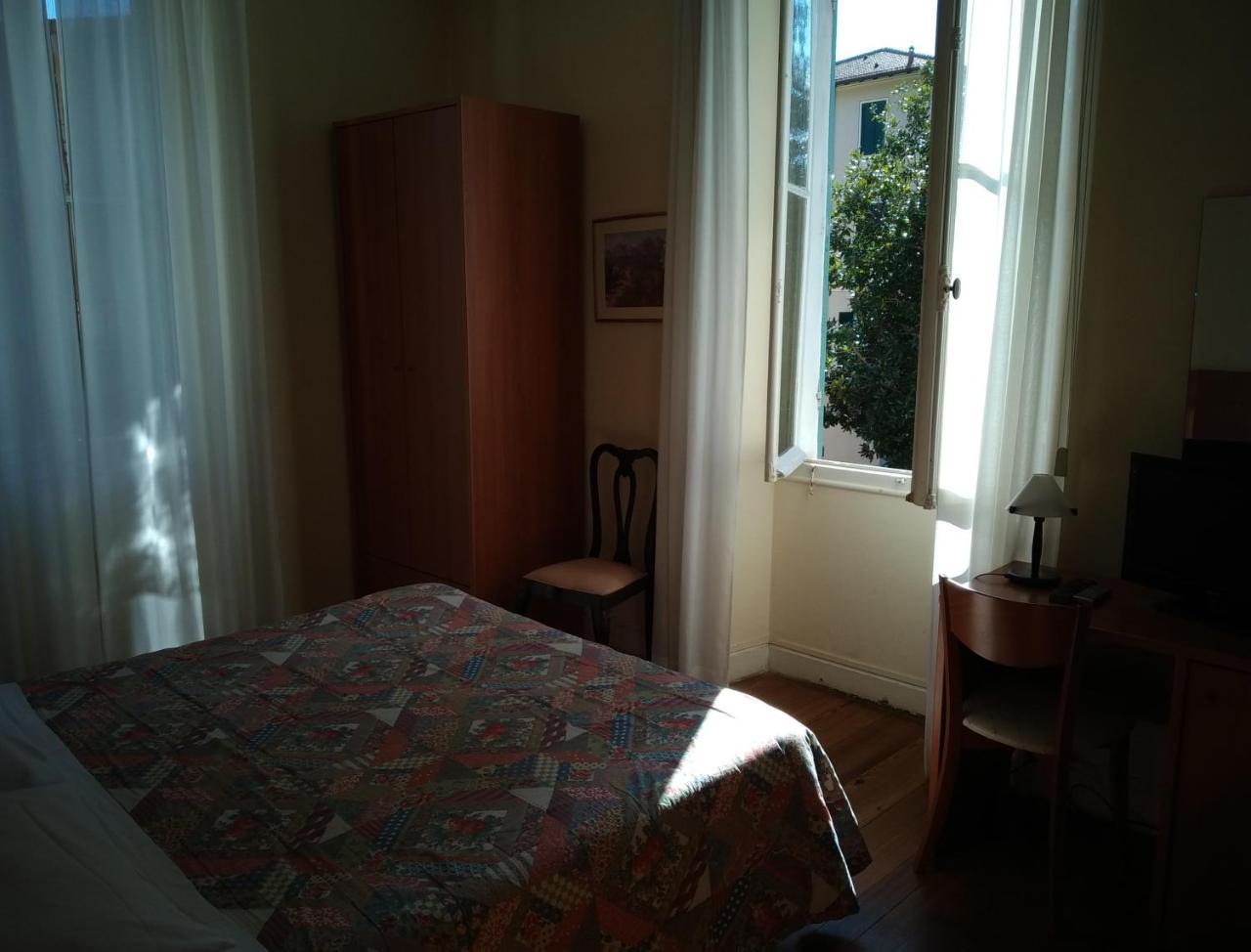Hotel Lucciola Bordighera Luaran gambar